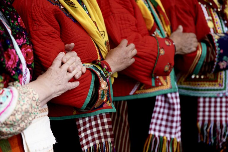 The Dunya traditional folklore group