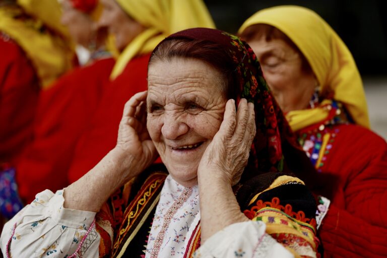 The Dunya traditional folklore group